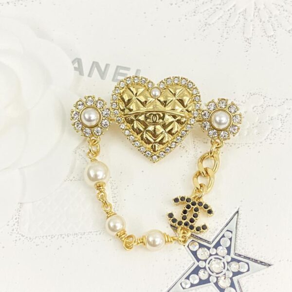 réplica,joyas,joyería,1:1,replica,fake,lujo,barato Broche de cadena de amor con diamantes de Chanel (E4B7)