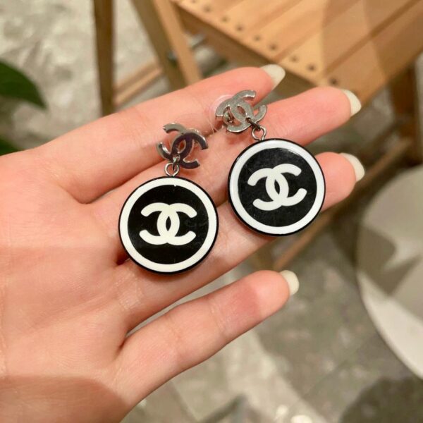 réplica,joyas,joyería,1:1,replica,fake,lujo,barato Pendientes redondos con doble C Chanel (15A9)
