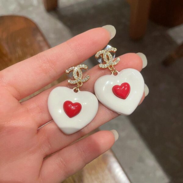 réplica,joyas,joyería,1:1,replica,fake,lujo,barato Aretes de diamantes con doble C Love Heart de Chanel (B4F3)