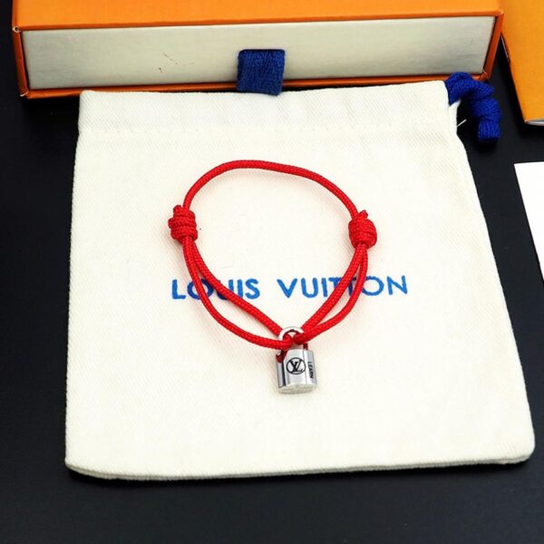 réplica,joyas,joyería,1:1,replica,fake,lujo,barato Nueva pulsera con cierre benéfico para parejas de Louis Vuitton, rojo chino (2A65)