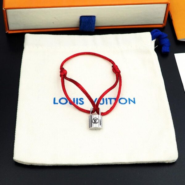 réplica,joyas,joyería,1:1,replica,fake,lujo,barato Nueva pulsera Louis Vuitton Charity Lock para parejas Granate (16D4)
