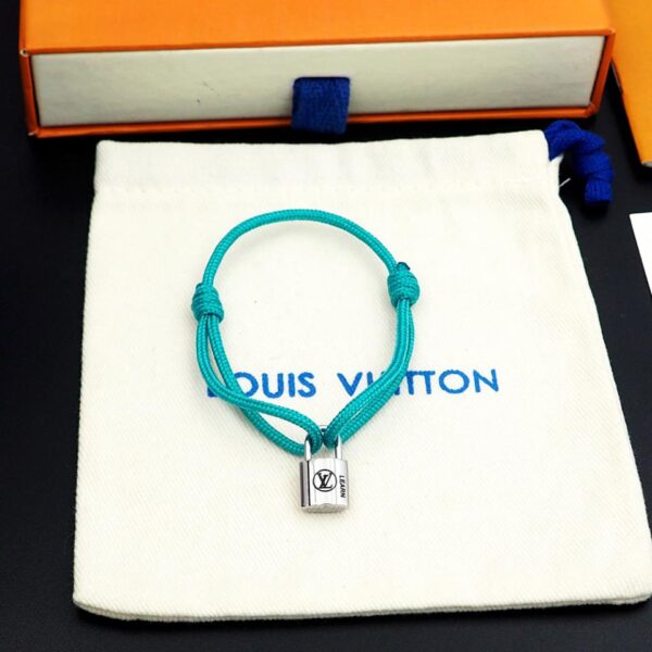 réplica,joyas,joyería,1:1,replica,fake,lujo,barato Nueva pulsera con candado benéfico para parejas de Louis Vuitton azul lago (96A0)