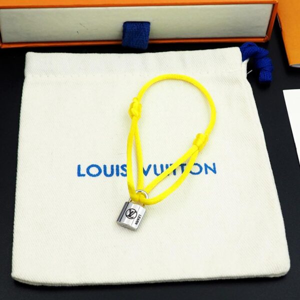 réplica,joyas,joyería,1:1,replica,fake,lujo,barato Nueva pulsera con cierre benéfico para parejas de Louis Vuitton, amarillo fluorescente (5303)