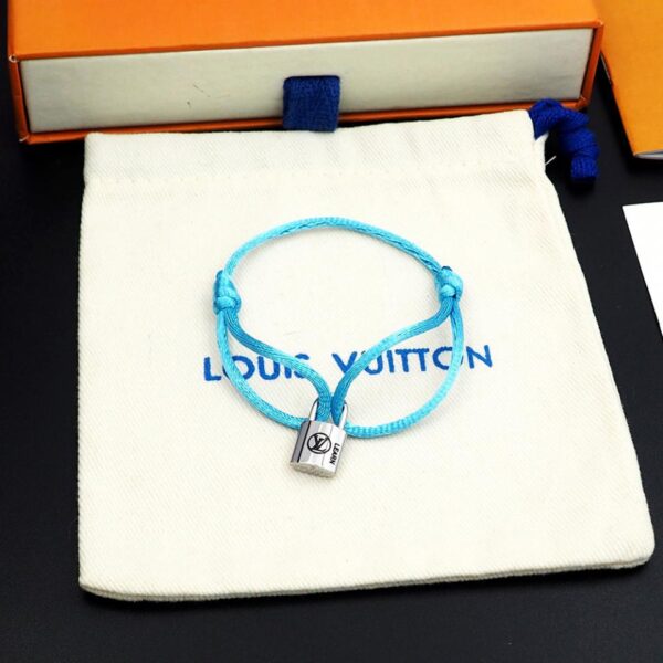 réplica,joyas,joyería,1:1,replica,fake,lujo,barato Pulsera Louis Vuitton New Couple Charity Lock en oro (8449)