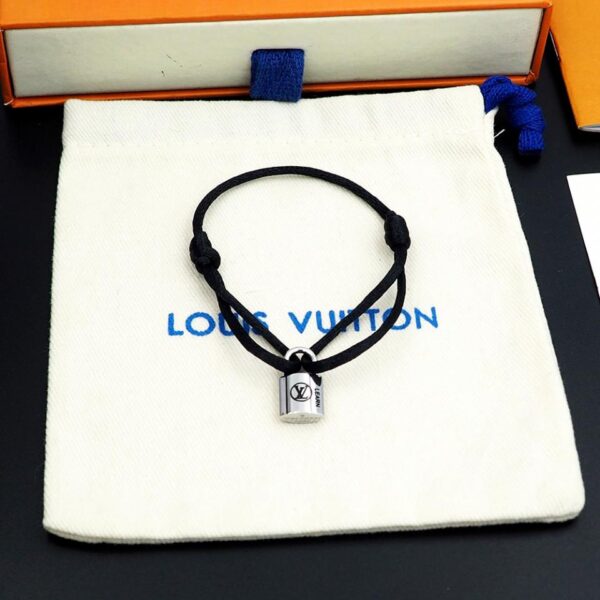 réplica,joyas,joyería,1:1,replica,fake,lujo,barato Anillos Louis Vuitton, mismo estilo para parejas (6106)