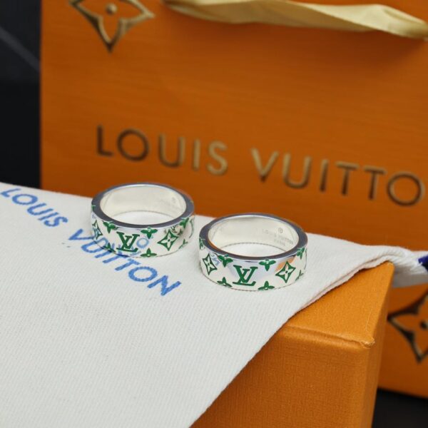 réplica,joyas,joyería,1:1,replica,fake,lujo,barato Louis Vuitton nuevo anillo plateado con estampado de logo talla 6-11 (C2DE)