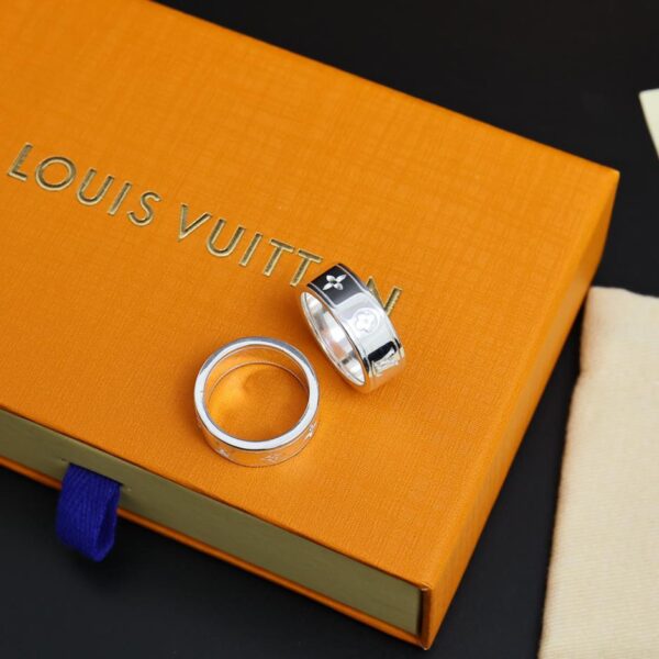 réplica,joyas,joyería,1:1,replica,fake,lujo,barato Louis Vuitton nuevo anillo plateado con logo estampado (87EA)