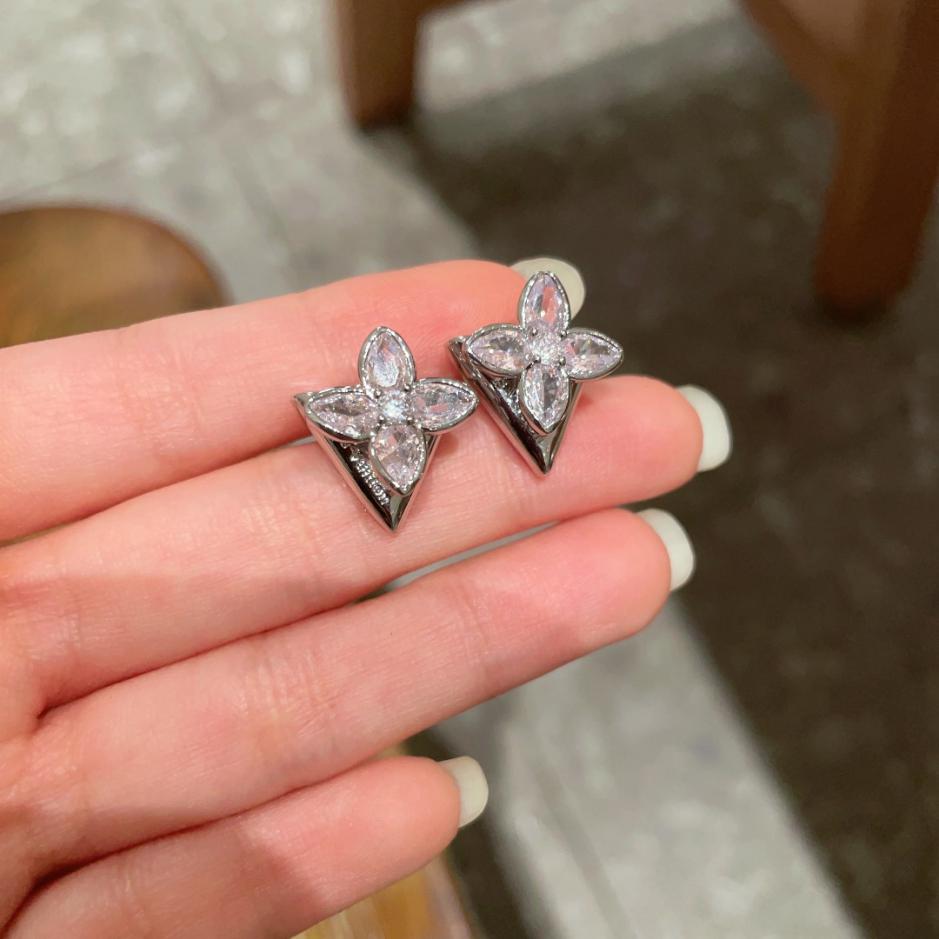 réplica,joyas,joyería,1:1,replica,fake,lujo,barato réplica,joyas,joyería,1:1,replica,fake,lujo,barato Pendientes nuevos de Louis Vuitton (B9A2)
