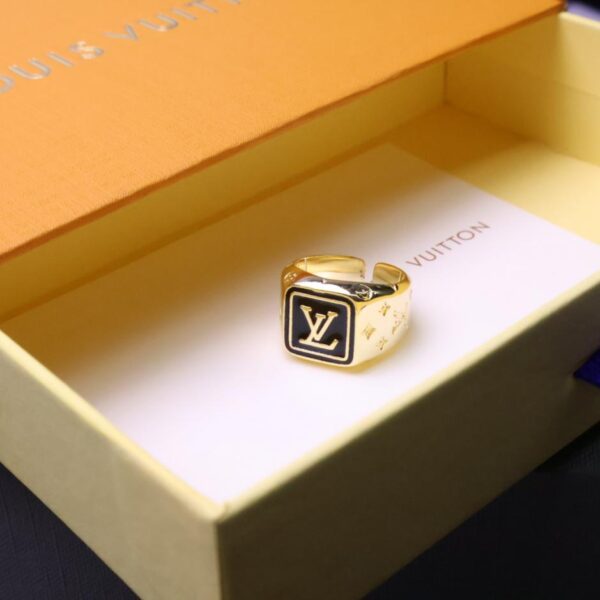 réplica,joyas,joyería,1:1,replica,fake,lujo,barato Anillo de sello de encimera Louuis Vuitton plateado dorado disponible en stock (68E6)
