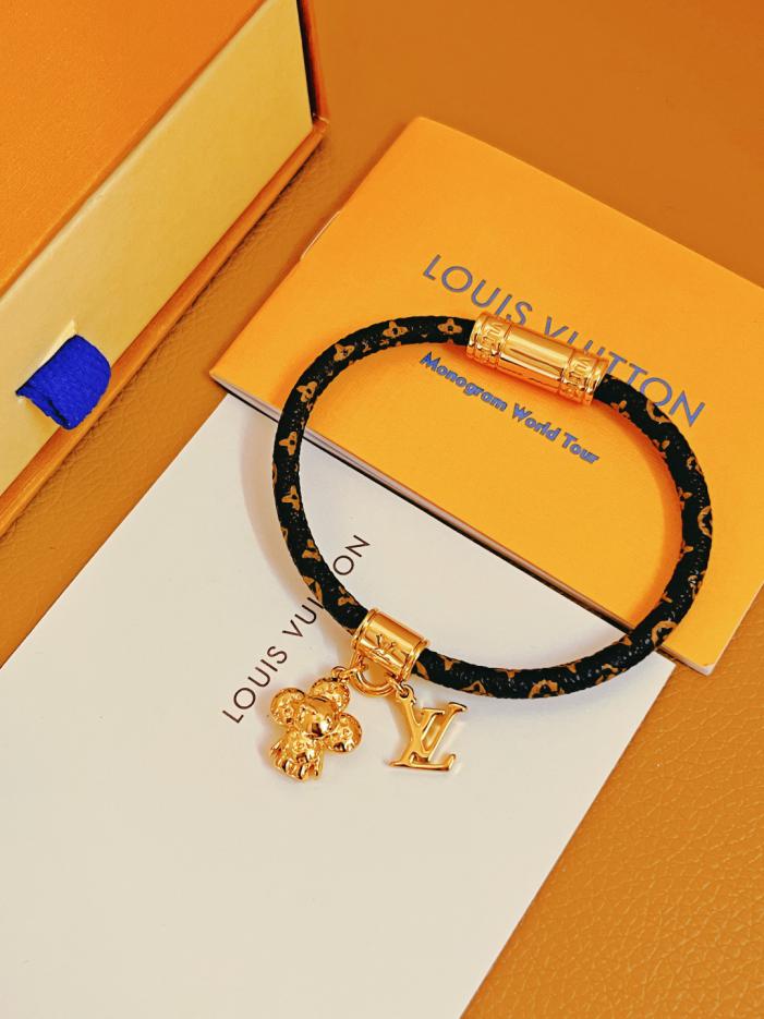 réplica,joyas,joyería,1:1,replica,fake,lujo,barato réplica,joyas,joyería,1:1,replica,fake,lujo,barato Pulsera de cuero Louis Vuitton lcon Vivienne Vivibo Giva (C8EA)
