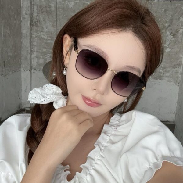 réplica,joyas,joyería,1:1,replica,fake,lujo,barato Gafas de sol FENDI de máxima calidad original MODELO FE40138I