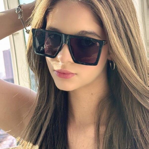 réplica,joyas,joyería,1:1,replica,fake,lujo,barato Gafas de sol CHANEL de primera calidad original MODELO CH5893