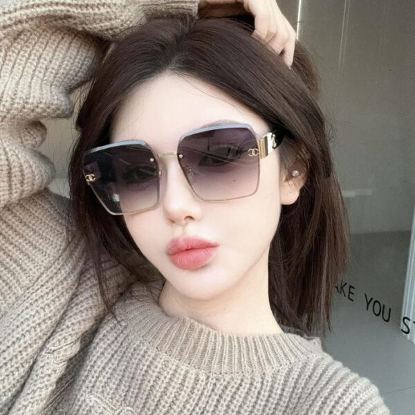 réplica,joyas,joyería,1:1,replica,fake,lujo,barato Gafas de sol CHANEL de primera calidad original MODELO CH8047