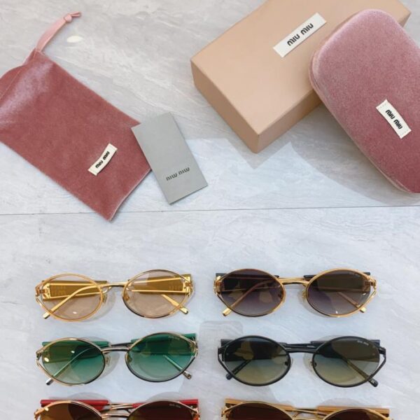 réplica,joyas,joyería,1:1,replica,fake,lujo,barato MIU MIU nuevas gafas de sol MODELSMU 133AV