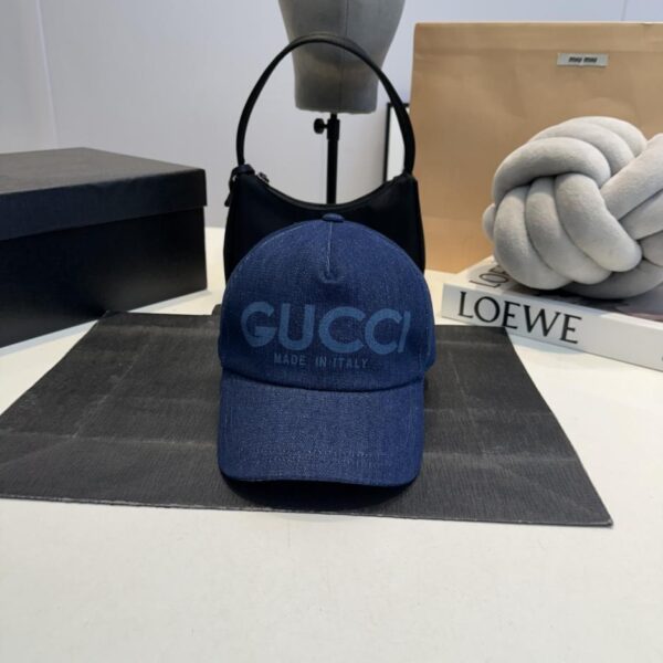 réplica,joyas,joyería,1:1,replica,fake,lujo,barato Gorra de béisbol de mezclilla lavada nueva del mostrador de GUCCI (097C)