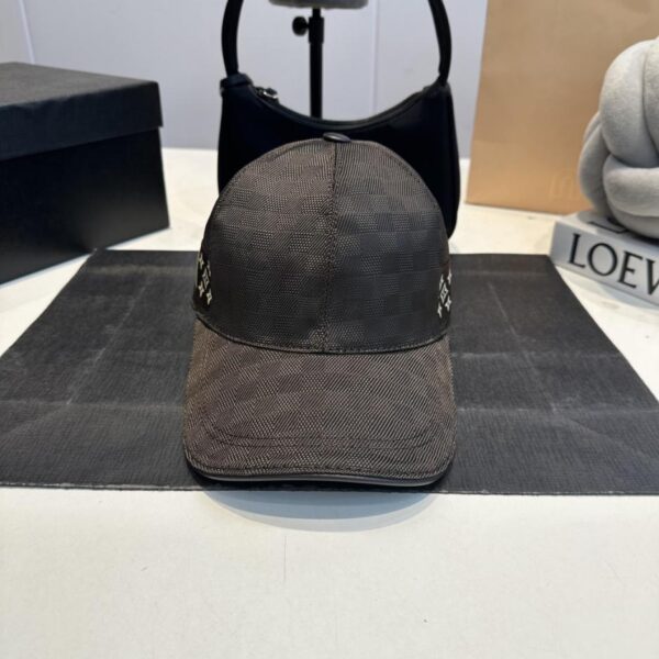 réplica,joyas,joyería,1:1,replica,fake,lujo,barato Nueva gorra de béisbol original de Louis Vuitton, estampado clásico de tablero de ajedrez