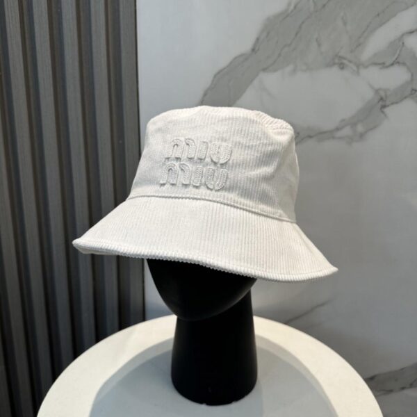 réplica,joyas,joyería,1:1,replica,fake,lujo,barato Miu Miu limitada nueva gorra de béisbol/gorro de pana, mismo estilo para hombres y mujeres (638A)