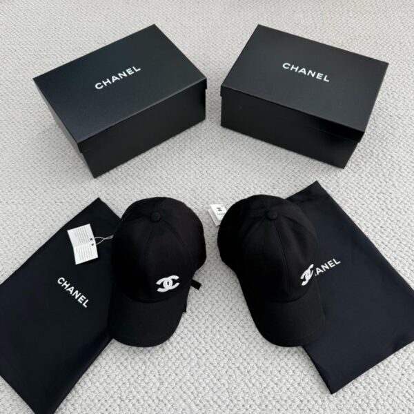 réplica,joyas,joyería,1:1,replica,fake,lujo,barato Gorra de béisbol de lentejuelas blancas Chanel 🧢 serie de lentejuelas cosidas a mano (8B64)