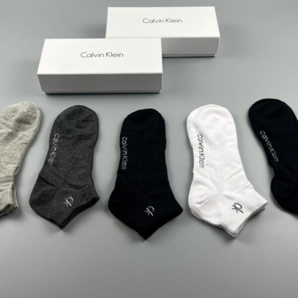 réplica,joyas,joyería,1:1,replica,fake,lujo,barato Calvin Klein (CK) vende algodón puro de buena calidad, antibacteriano y antimoho, transpirable y cómodo, 5 pares en una caja (1C5F)