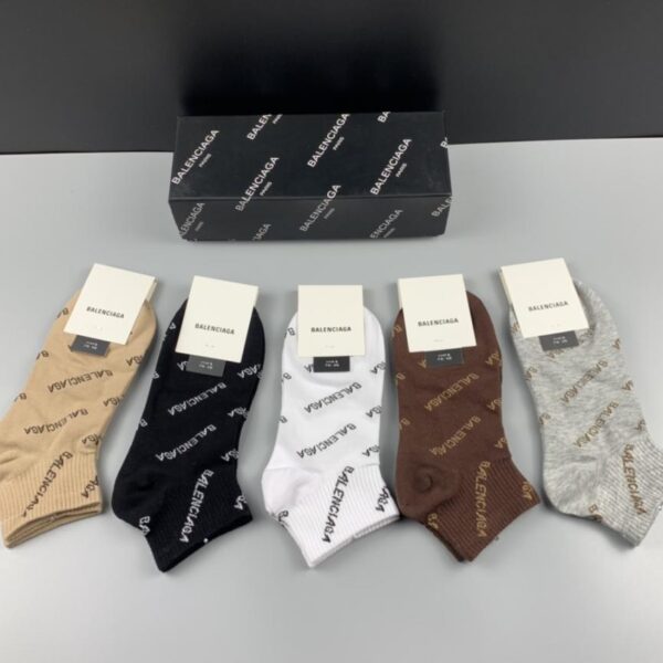 réplica,joyas,joyería,1:1,replica,fake,lujo,barato Balenciaga calidad de puro algodón, cómodo para los pies, absorbente del sudor y transpirable, 5 pares en una caja (47B9)