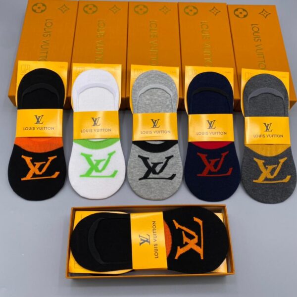 réplica,joyas,joyería,1:1,replica,fake,lujo,barato Nuevos calcetines invisibles LV, muy buena calidad, absorbentes del sudor, antibacterianos, transpirables y desodorantes, 5 pares en caja (312B)