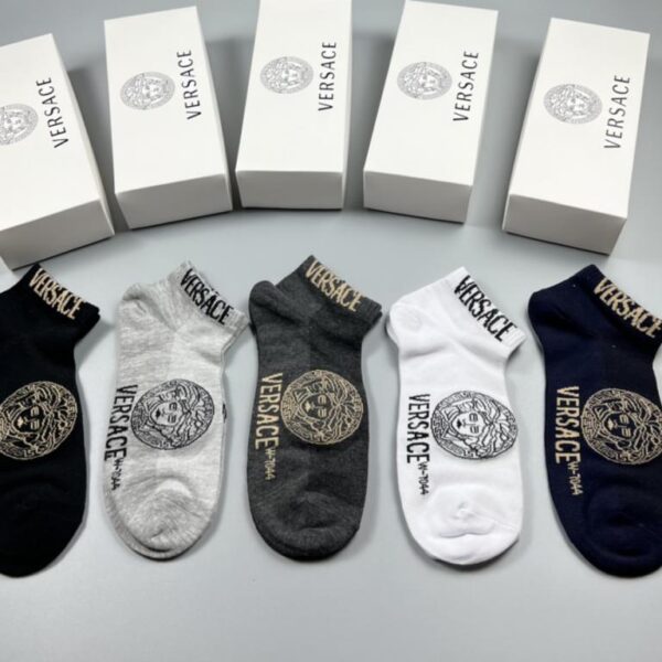 réplica,joyas,joyería,1:1,replica,fake,lujo,barato Calcetines Fendi, versátiles, antibacterianos, absorbentes del sudor y desodorantes, cinco pares en caja (89CC)