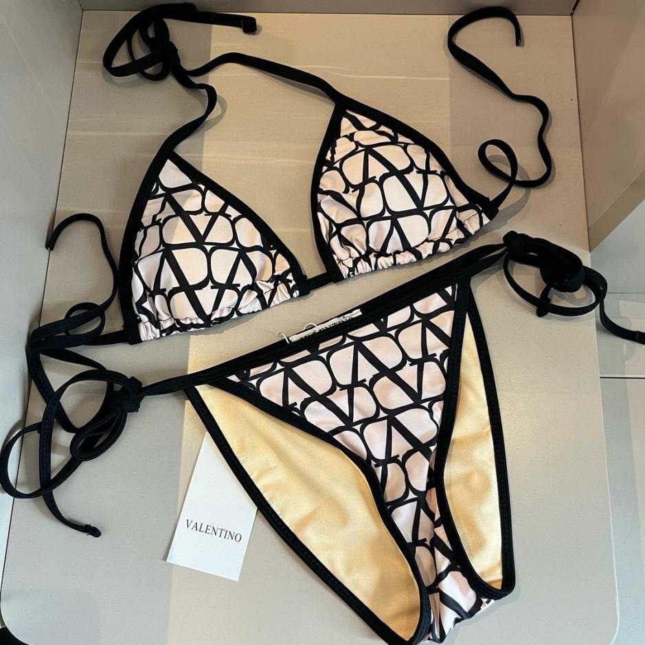 réplica,joyas,joyería,1:1,replica,fake,lujo,barato réplica,joyas,joyería,1:1,replica,fake,lujo,barato Bikini Valentino