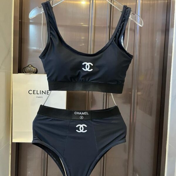 réplica,joyas,joyería,1:1,replica,fake,lujo,barato Il nuovo costume intero di Chanel