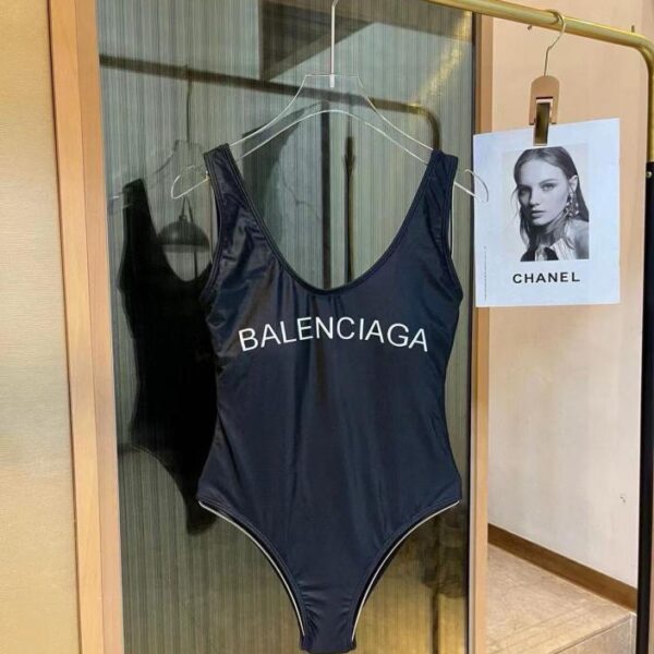 réplica,joyas,joyería,1:1,replica,fake,lujo,barato Nuovo costume intero di Celine