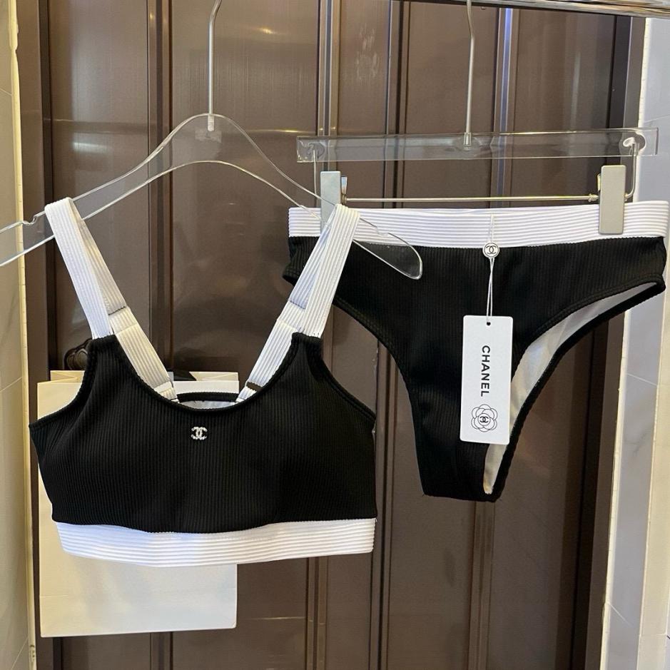 réplica,joyas,joyería,1:1,replica,fake,lujo,barato réplica,joyas,joyería,1:1,replica,fake,lujo,barato La nuova tuta sportiva da yoga fitness altamente elastica di Chanel