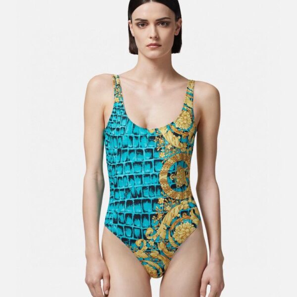 réplica,joyas,joyería,1:1,replica,fake,lujo,barato Los trajes de baño Versace son adecuados para una variedad de escenas: playa, piscina, aguas termales, parque acuático, rafting.