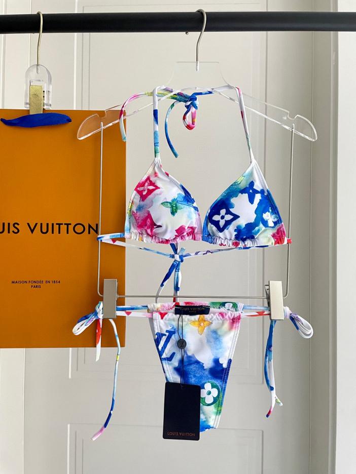 réplica,joyas,joyería,1:1,replica,fake,lujo,barato réplica,joyas,joyería,1:1,replica,fake,lujo,barato Louis Vuitton nuevo bikini