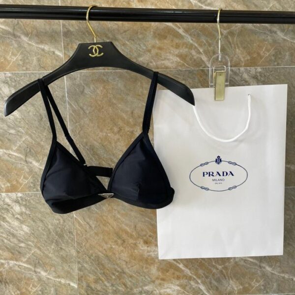 réplica,joyas,joyería,1:1,replica,fake,lujo,barato El nuevo bañador de una pieza sin espalda de PRADA, negro, sencillo y elegante