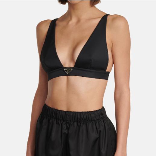 réplica,joyas,joyería,1:1,replica,fake,lujo,barato Los bikinis Prada son adecuados para nadar en varios escenarios: playa, piscina, aguas termales, parque acuático, rafting.