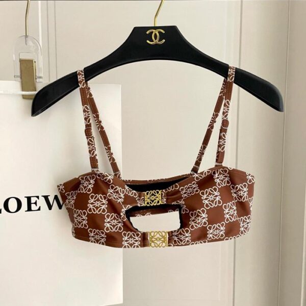 réplica,joyas,joyería,1:1,replica,fake,lujo,barato Los nuevos trajes de baño separados de Loewe son adecuados para una variedad de escenarios: playa, piscina, aguas termales, parque acuático, rafting.