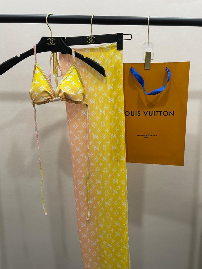 réplica,joyas,joyería,1:1,replica,fake,lujo,barato réplica,joyas,joyería,1:1,replica,fake,lujo,barato Bikini Louis Vuitton👙➕falda de gasa