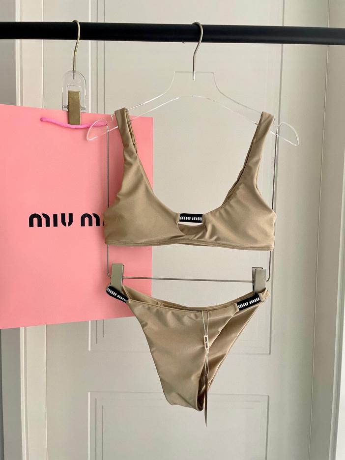réplica,joyas,joyería,1:1,replica,fake,lujo,barato réplica,joyas,joyería,1:1,replica,fake,lujo,barato Miu Miu nuevo bañador dividido