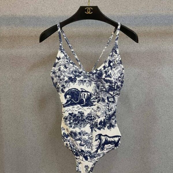 réplica,joyas,joyería,1:1,replica,fake,lujo,barato El nuevo traje de baño de una pieza Animal Jungle de Dior es adecuado para varios escenarios: playa, piscina, aguas termales, parque acuático, rafting.