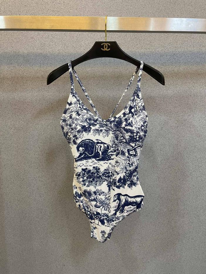 réplica,joyas,joyería,1:1,replica,fake,lujo,barato réplica,joyas,joyería,1:1,replica,fake,lujo,barato El nuevo traje de baño de una pieza Animal Jungle de Dior es adecuado para varios escenarios: playa, piscina, aguas termales, parque acuático, rafting.