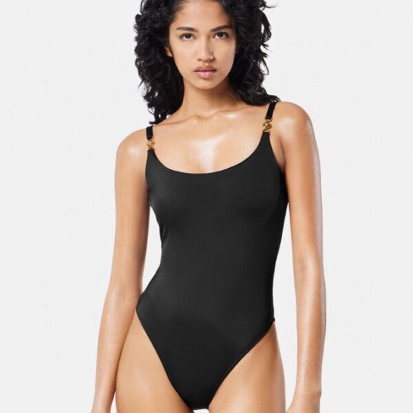 réplica,joyas,joyería,1:1,replica,fake,lujo,barato El nuevo traje de baño de Versace es adecuado para varios escenarios: playa, piscina, aguas termales, parque acuático, rafting.