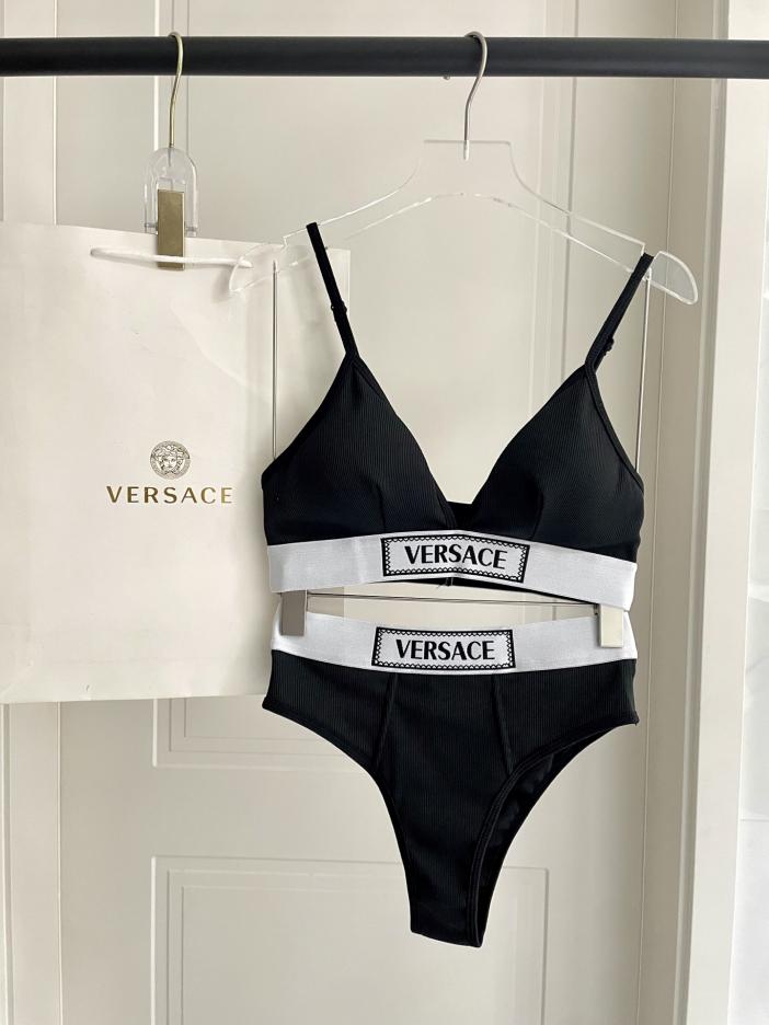 réplica,joyas,joyería,1:1,replica,fake,lujo,barato réplica,joyas,joyería,1:1,replica,fake,lujo,barato El bikini dividido de Versace es un traje de baño adecuado para diversos escenarios: playa, piscina, aguas termales, parque acuático, rafting.