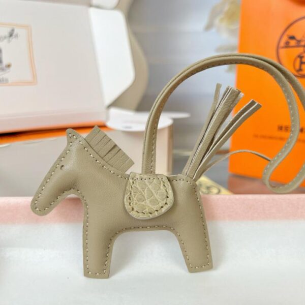 réplica,joyas,joyería,1:1,replica,fake,lujo,barato Colgante y llavero original de bolso HERMES Rodeo pegase de alta calidad hechos con costuras hechas a mano