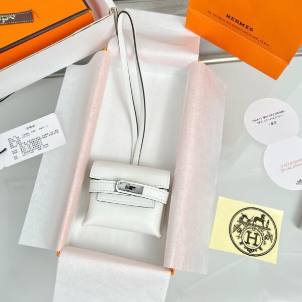réplica,joyas,joyería,1:1,replica,fake,lujo,barato Colgante para bolso de auriculares HERMES Kelly, producto exquisito original, puramente hecho a mano con costuras