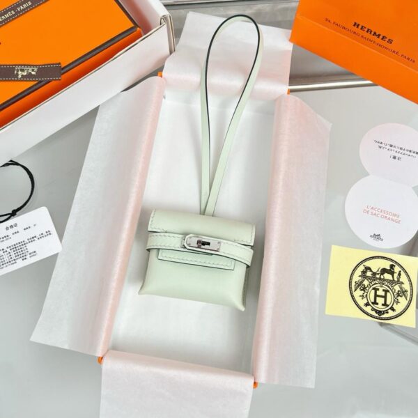 réplica,joyas,joyería,1:1,replica,fake,lujo,barato Colgante para bolso de auriculares HERMES Kelly, producto exquisito original, puramente hecho a mano con costuras