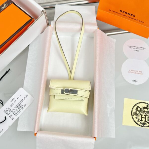 réplica,joyas,joyería,1:1,replica,fake,lujo,barato Colgante para bolso de auriculares HERMES Kelly, producto exquisito original, puramente hecho a mano con costuras