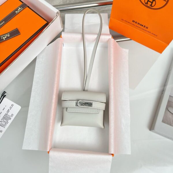 réplica,joyas,joyería,1:1,replica,fake,lujo,barato Colgante para bolso de auriculares HERMES Kelly, producto exquisito original, puramente hecho a mano con costuras