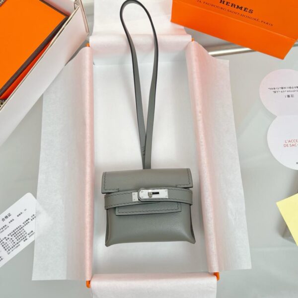 réplica,joyas,joyería,1:1,replica,fake,lujo,barato Colgante para bolso de auriculares HERMES Kelly, producto exquisito original, puramente hecho a mano con costuras
