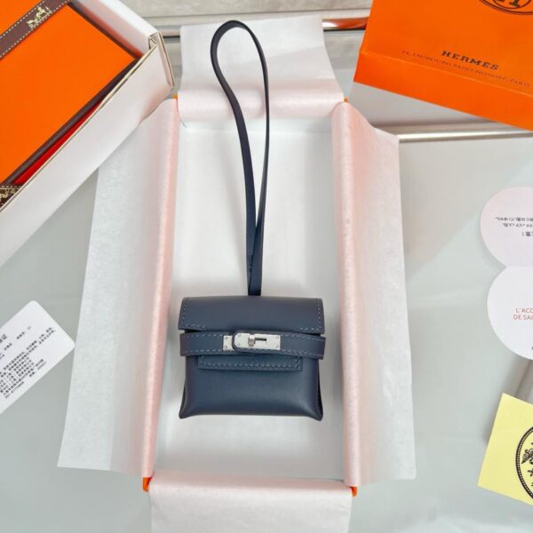 réplica,joyas,joyería,1:1,replica,fake,lujo,barato Colgante para bolso de auriculares HERMES Kelly, producto exquisito original, puramente hecho a mano con costuras