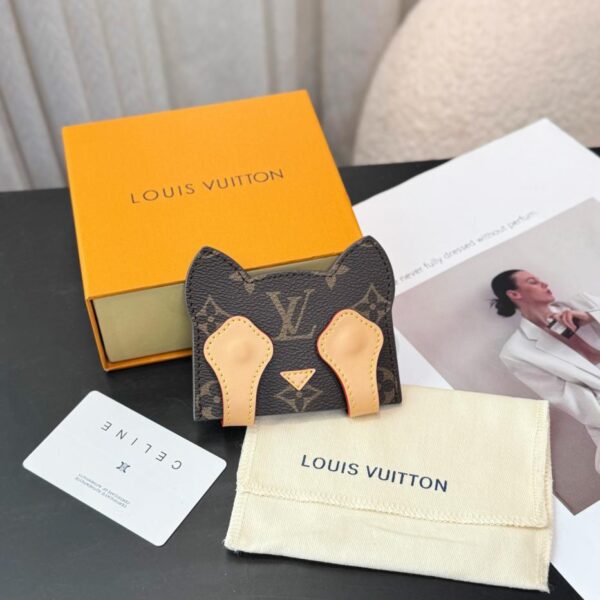 réplica,joyas,joyería,1:1,replica,fake,lujo,barato Tarjetero Louis Vuitton con pata de gato 2 colores
