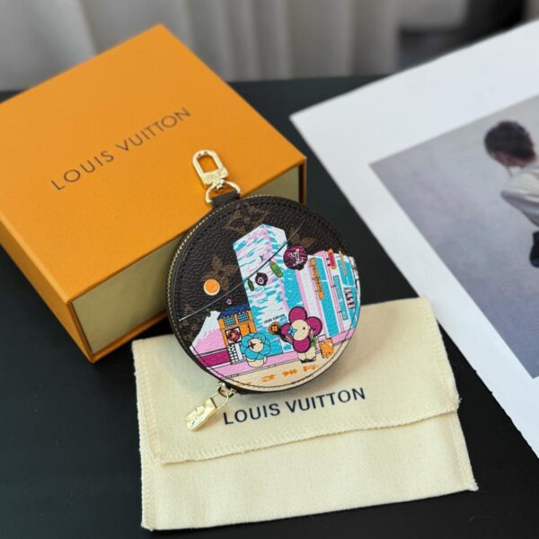 réplica,joyas,joyería,1:1,replica,fake,lujo,barato Monedero redondo Louis Vuitton colgante 8 colores Monedero serie Vivienne vivi